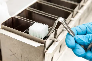 Tissue Embedding Station